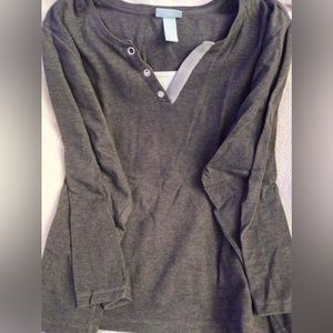 Grey long sleeve shirt